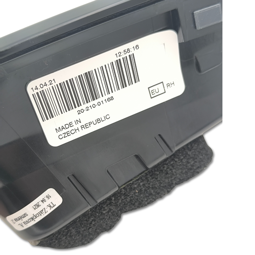 Land Rover Fanale Posteriore Stop e Freccia OEM LR101699